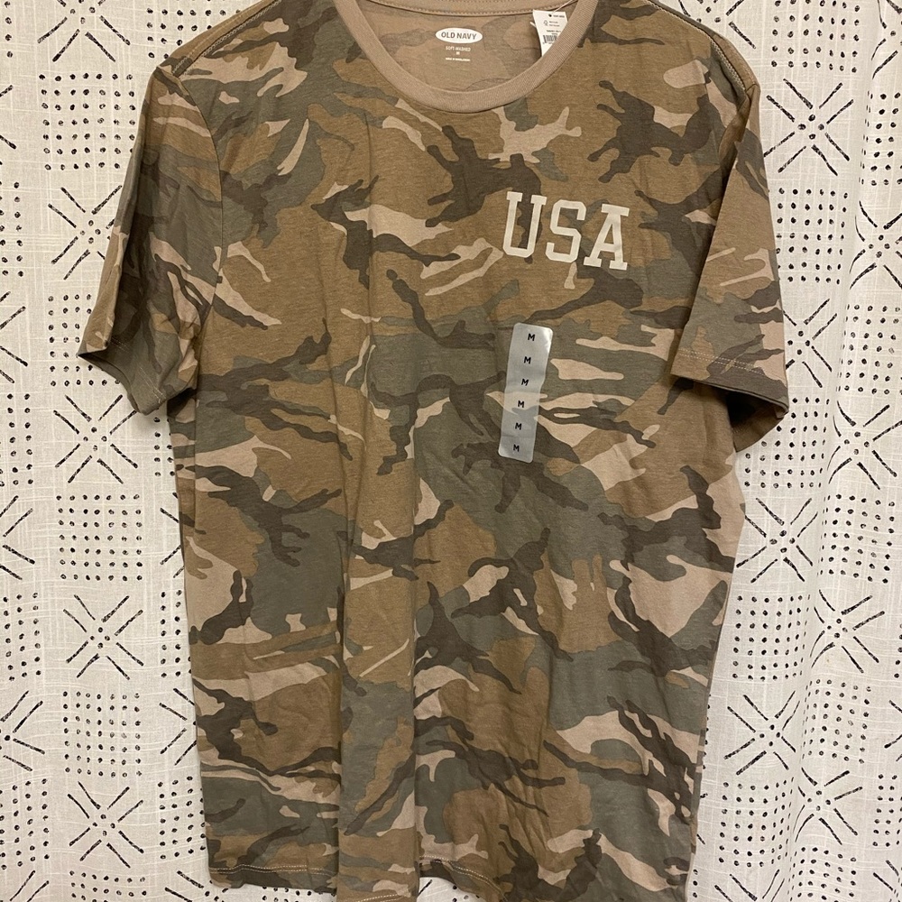 Old Navy soft washed t-shirt